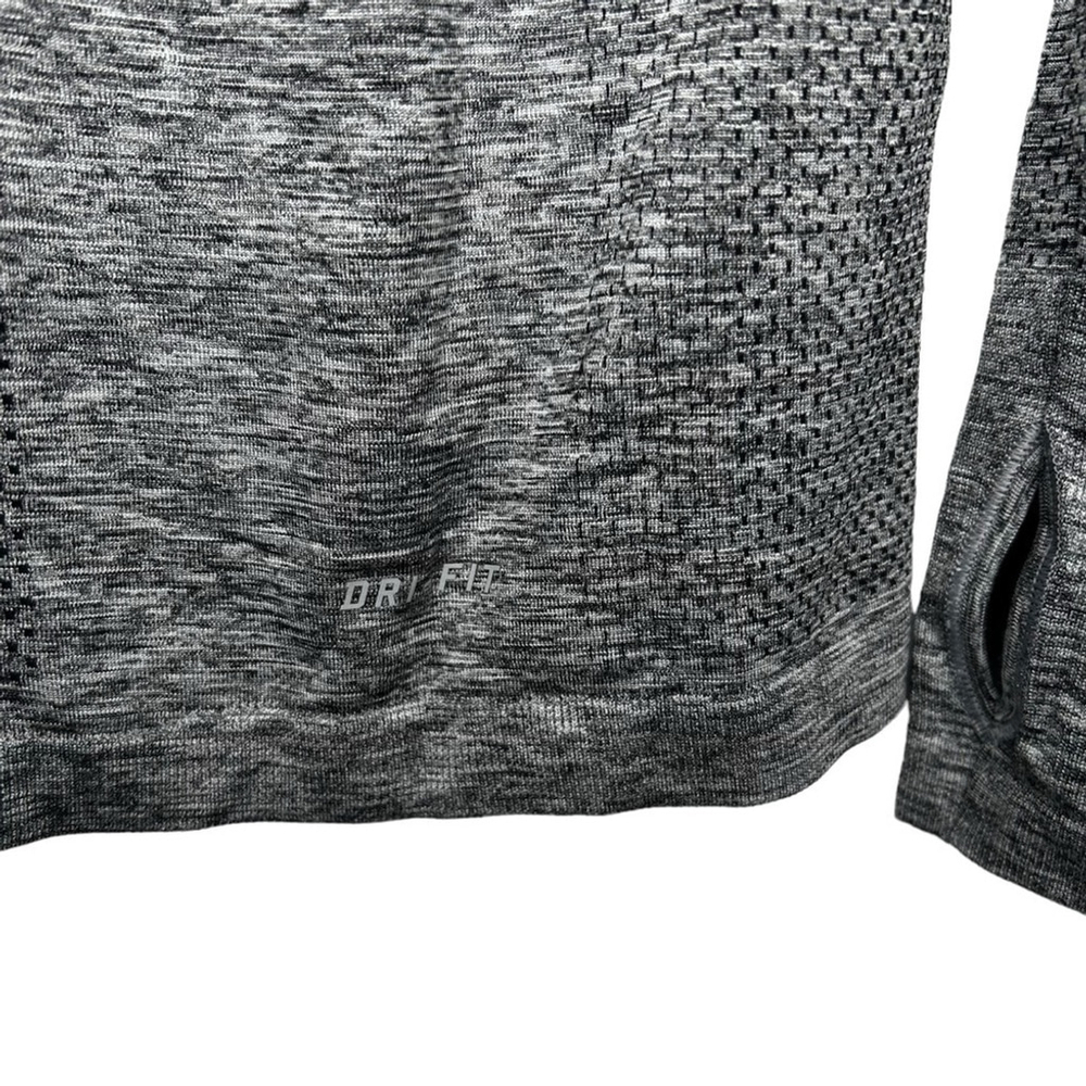 NIKE Women’s Gray DRI-FIT Knit Mesh Running Long Sleeve Active Top Size Medium - Picture 13 of 14